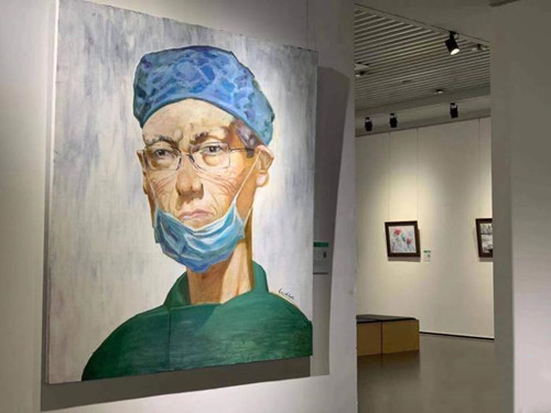 2021年中俄油画艺术展“消融”在哈尔